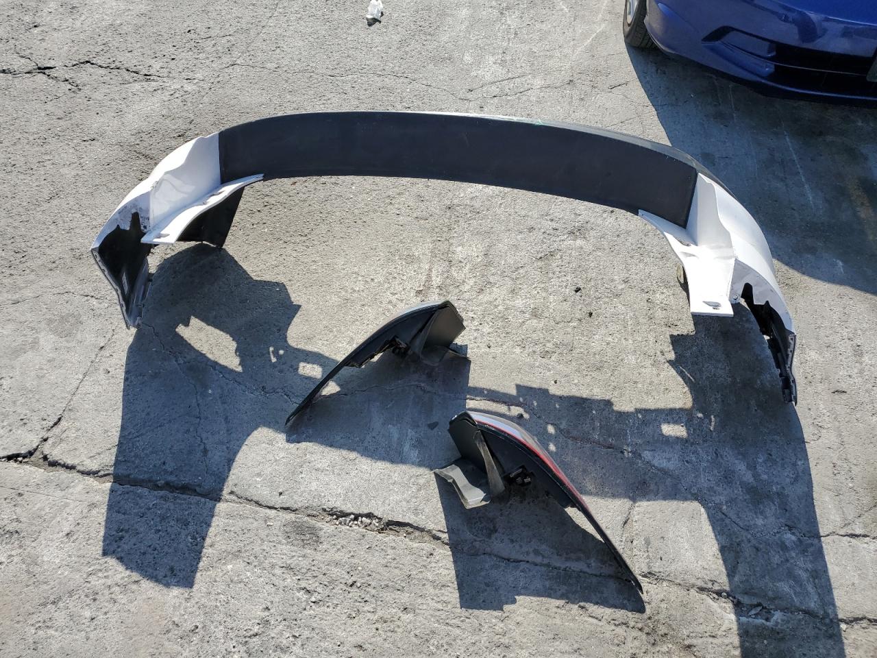 2018 Ford Escape Se VIN: 1FMCU9GDXJUB59001 Lot: 84057235