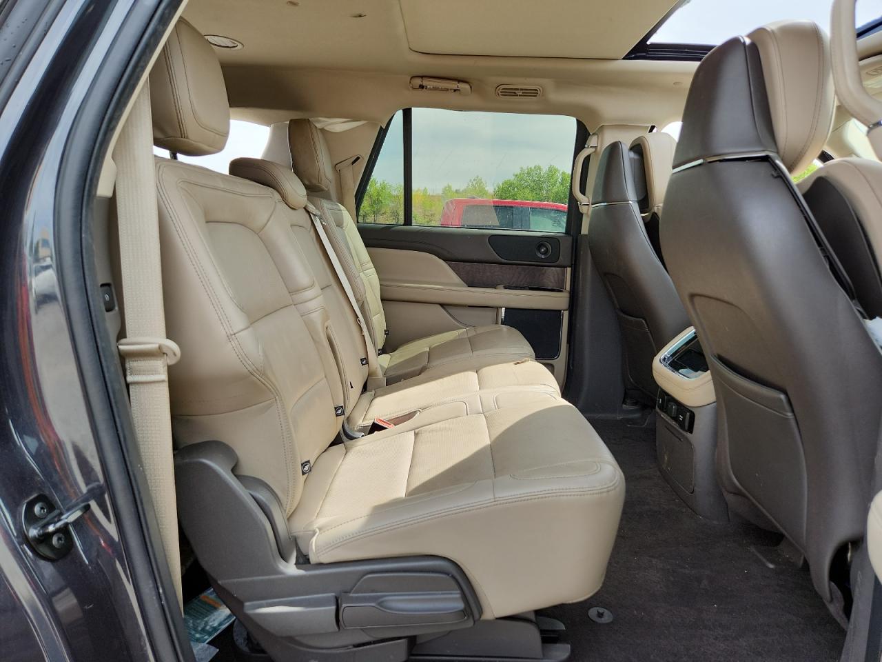 2022 Lincoln Navigator L Reserve VIN: 5LMJJ3LT3NEL15581 Lot: 81472325