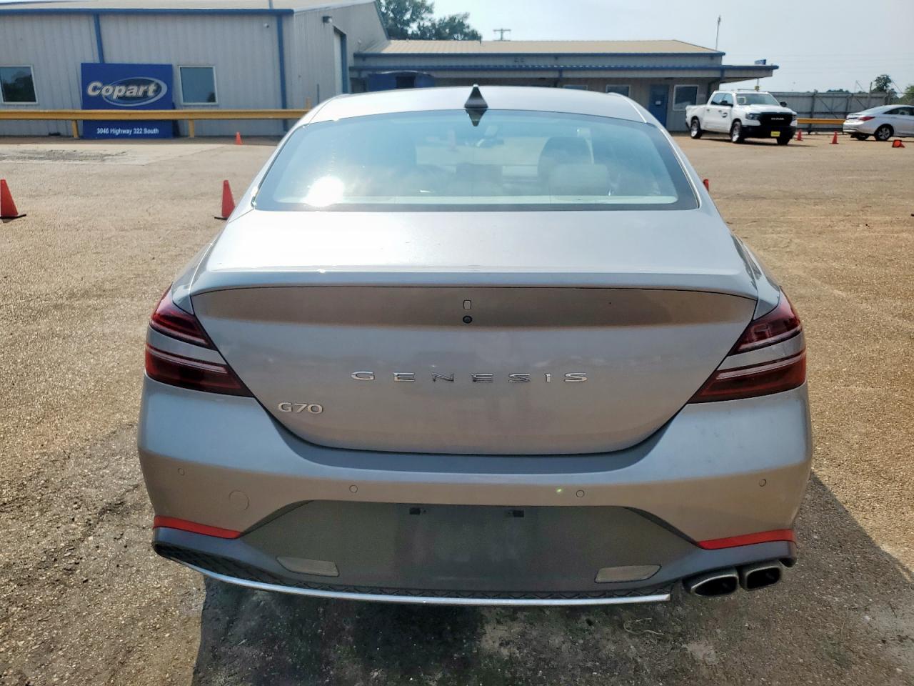 2022 Genesis G70 Base VIN: KMTG34TA8NU103900 Lot: 71026305