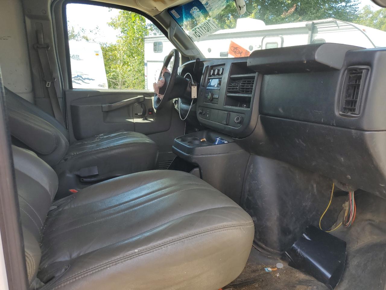 2016 Chevrolet Express G2500 VIN: 1GCWGBFF7G1184581 Lot: 71031175