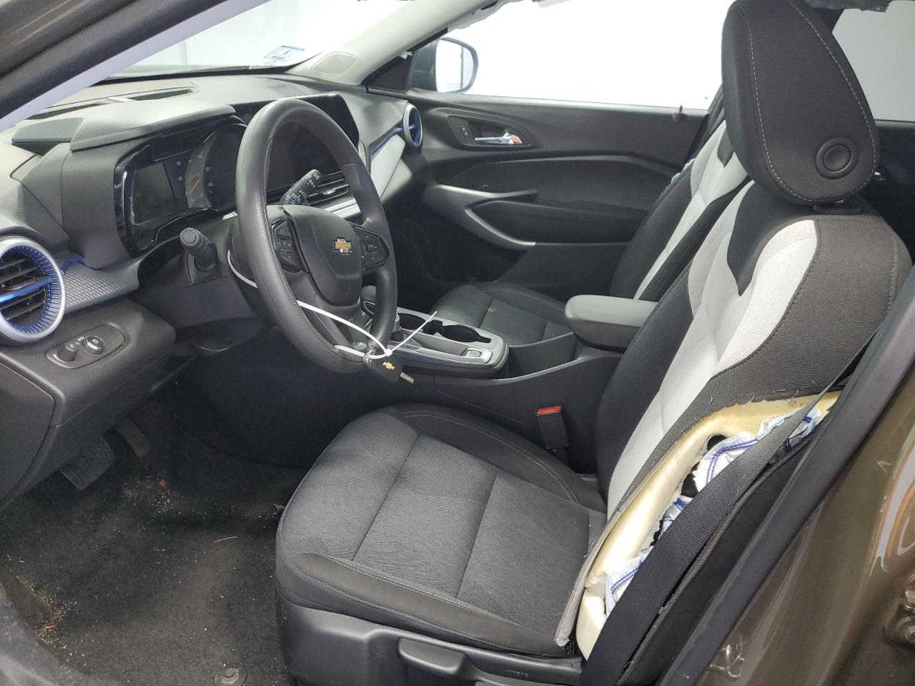 2024 Chevrolet Trax Ls VIN: KL77LFE23RC194129 Lot: 71588855