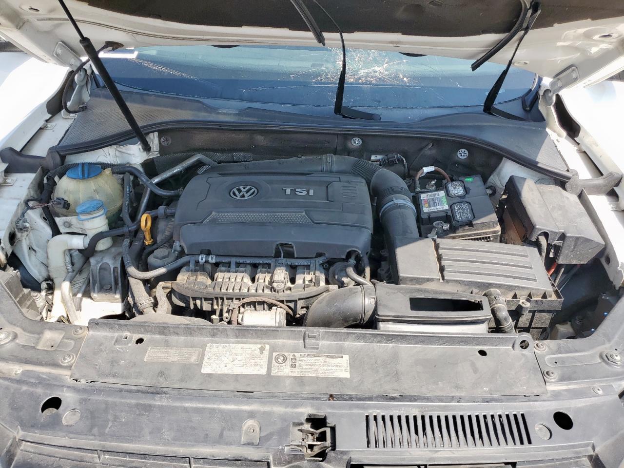 2015 Volkswagen Passat S VIN: 1VWAT7A39FC005389 Lot: 72046895