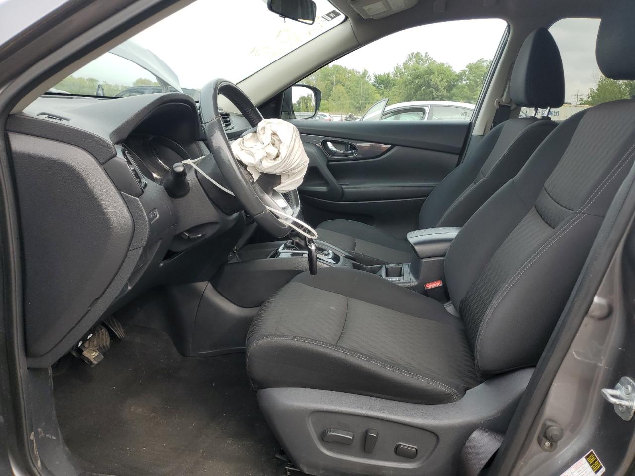 2017 Nissan Rogue S VIN: KNMAT2MV5HP556854 Lot: 83853495