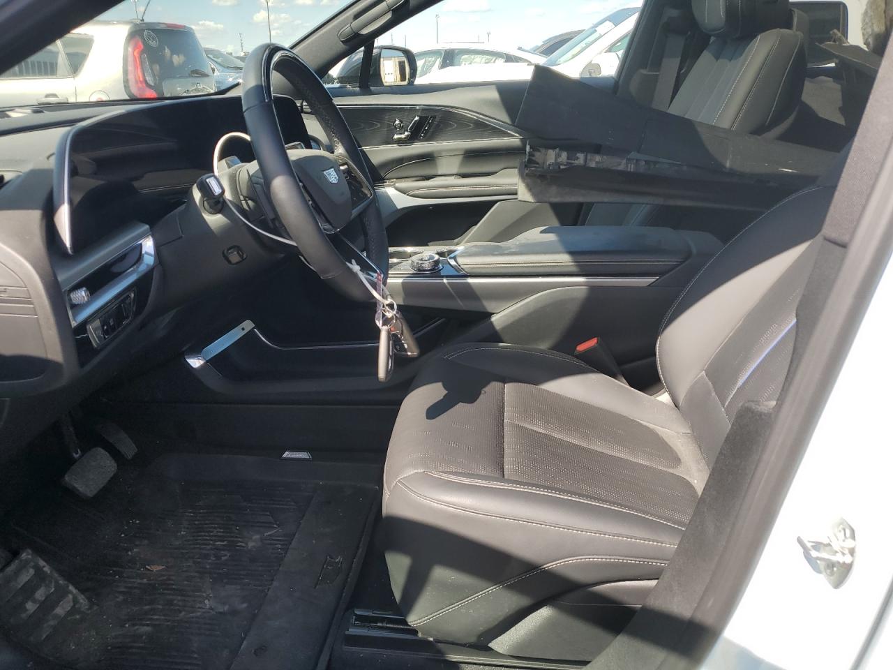 2024 Cadillac Lyriq Luxury VIN: 1GYKPRRL9RZ122705 Lot: 82021905