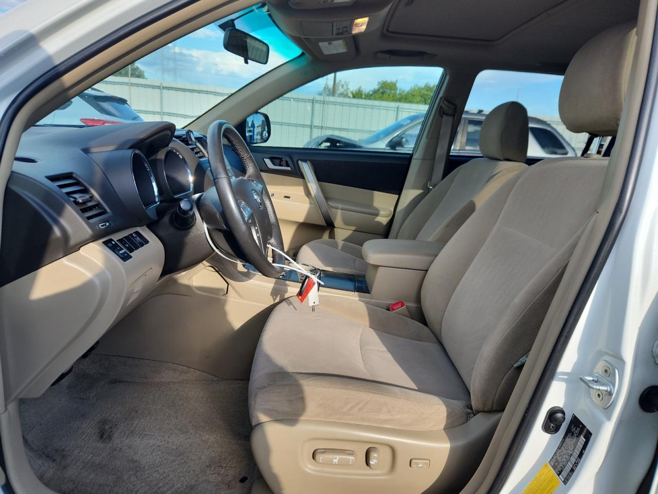 2008 Toyota Highlander Sport VIN: JTEES43AX82102641 Lot: 80315245