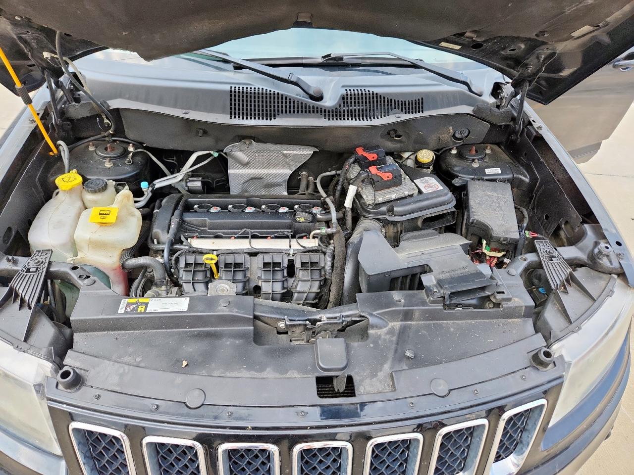 2016 Jeep Compass Sport VIN: 1C4NJCBA9GD656176 Lot: 81149295