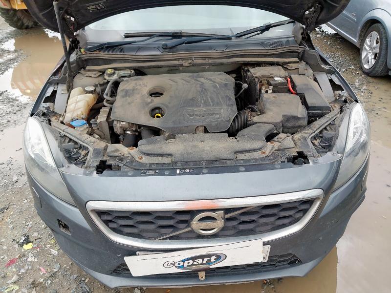 2013 VOLVO V40 CROSS COUNTRY SE D2 A D2 CROSS COUNTRY SE 5DR POWERSHIF