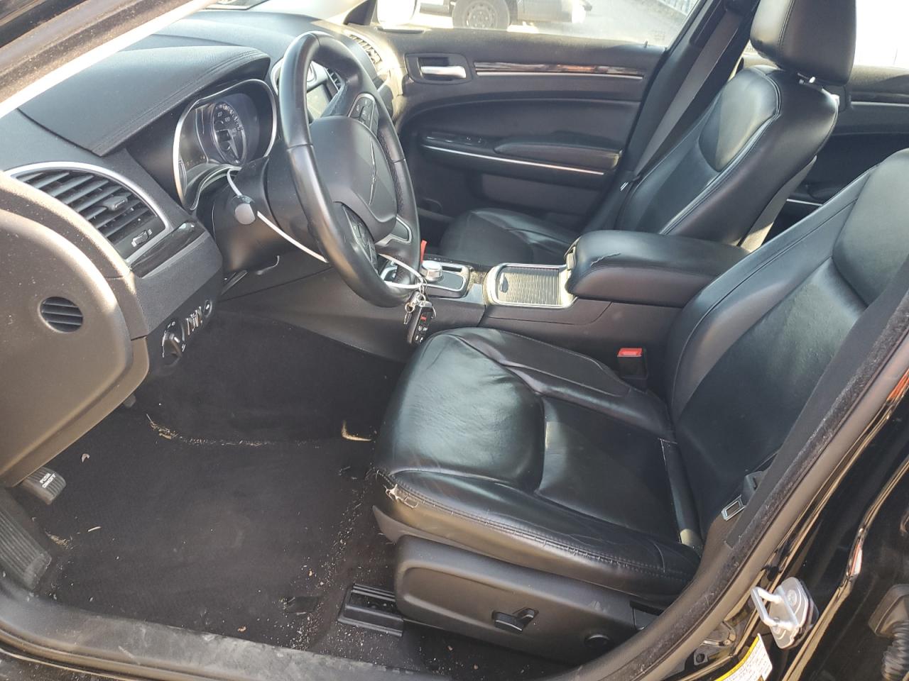 2016 Chrysler 300 Limited VIN: 2C3CCAAG2GH224175 Lot: 68228565