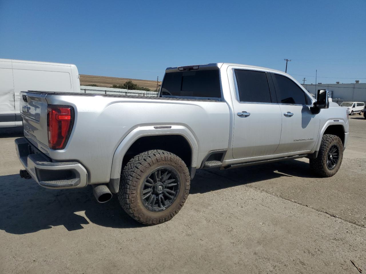 2020 GMC Sierra K2500 Denali VIN: 1GT49REY1LF135418 Lot: 81677525