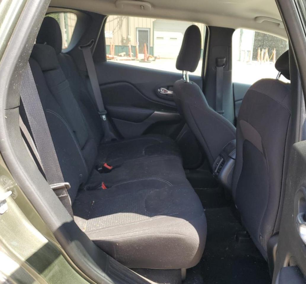 2019 Jeep Cherokee Latitude VIN: 1C4PJLCB5KD357504 Lot: 70895145