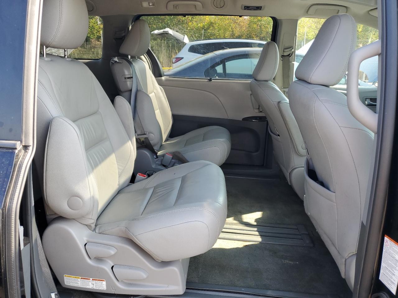 2016 Toyota Sienna Xle VIN: 5TDYK3DC0GS719095 Lot: 81271625