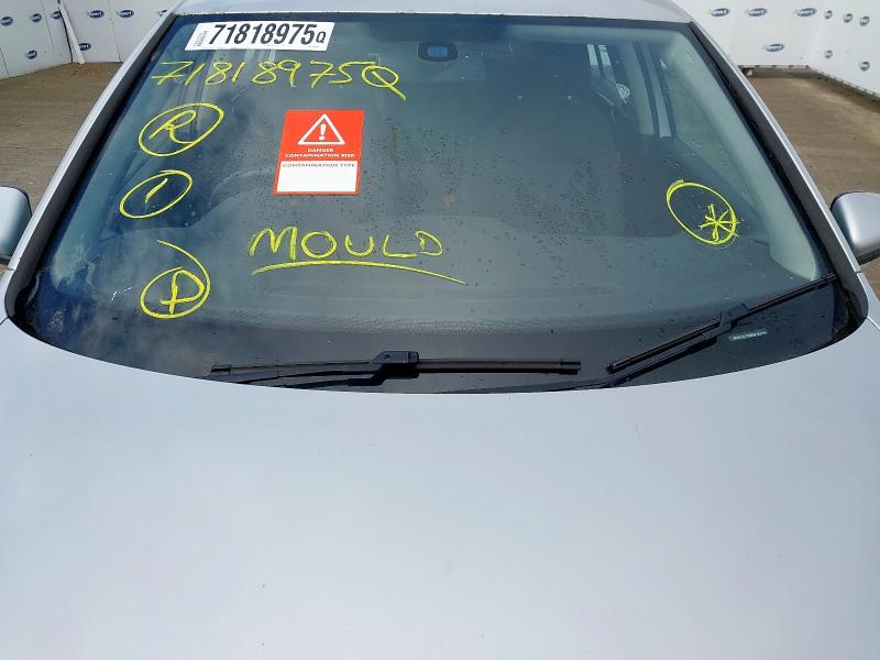 2011 VOLKSWAGEN GOLF MATCH TDI 