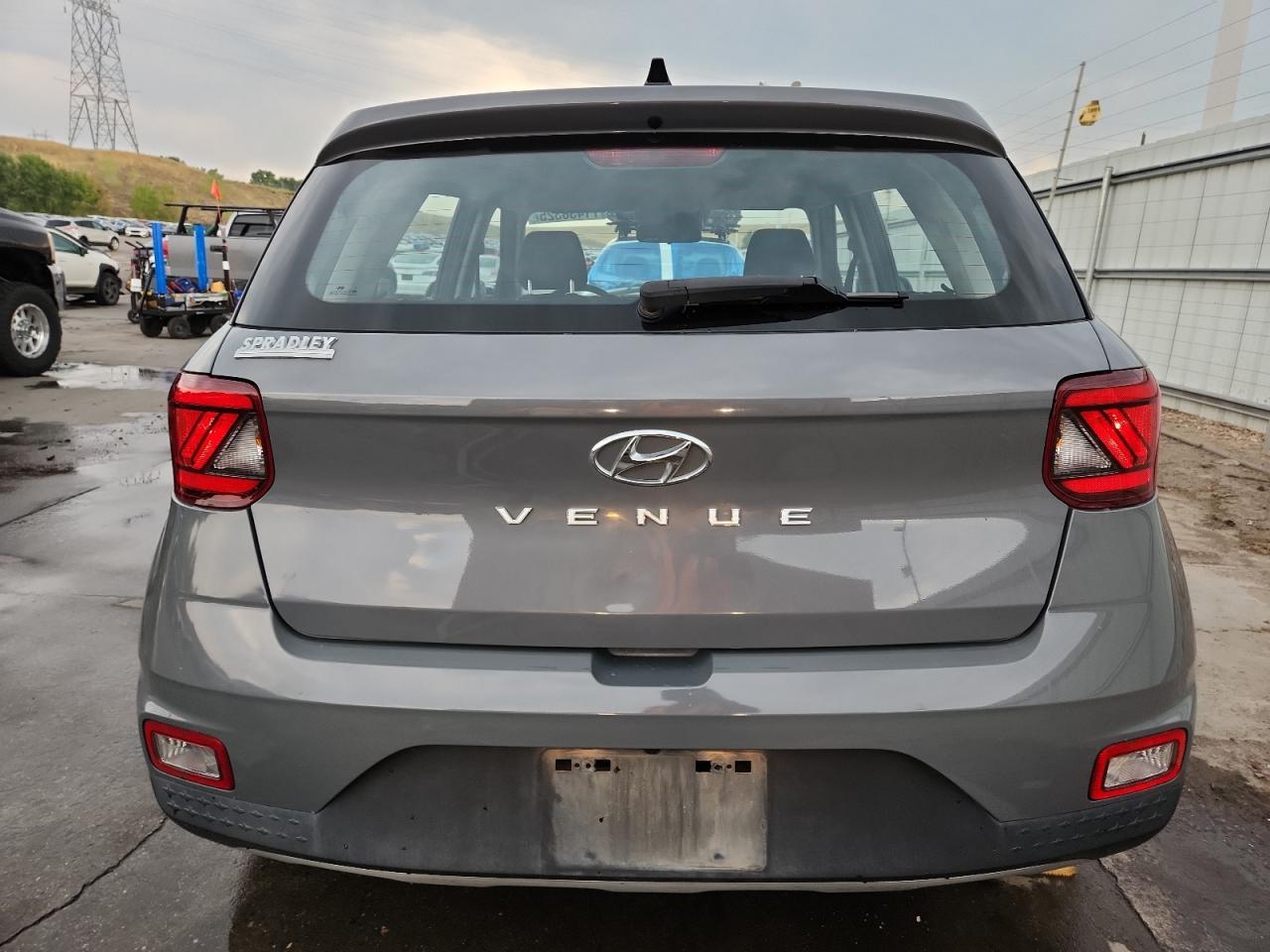 2022 Hyundai Venue Se VIN: KMHRB8A34NU198330 Lot: 71438325