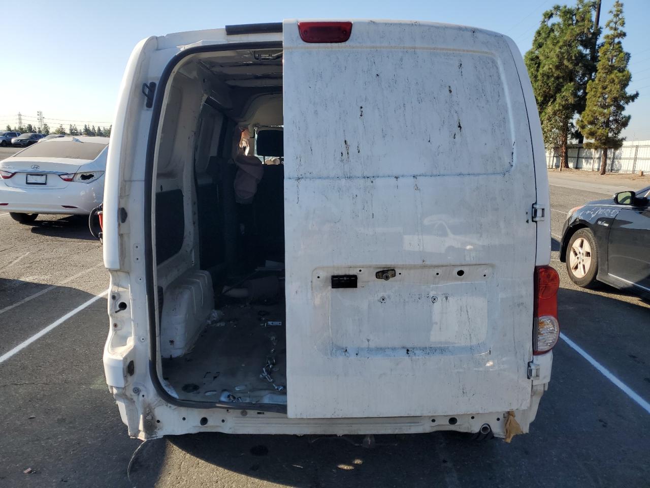 2017 Nissan Nv200 2.5S VIN: 3N6CM0KN2HK696288 Lot: 80730025