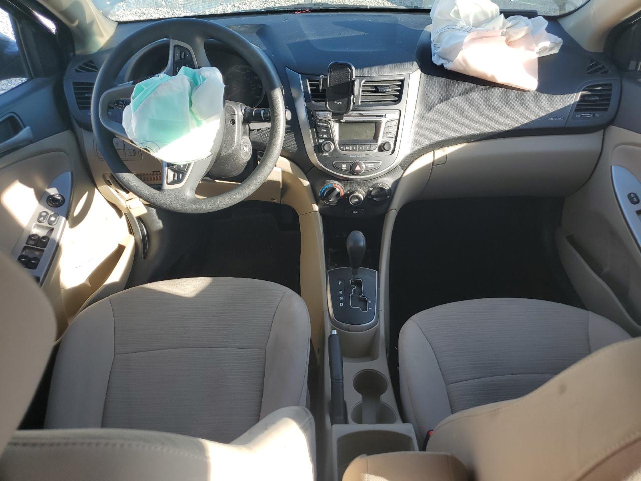 2017 Hyundai Accent Se VIN: KMHCT4AE2HU323679 Lot: 81049035