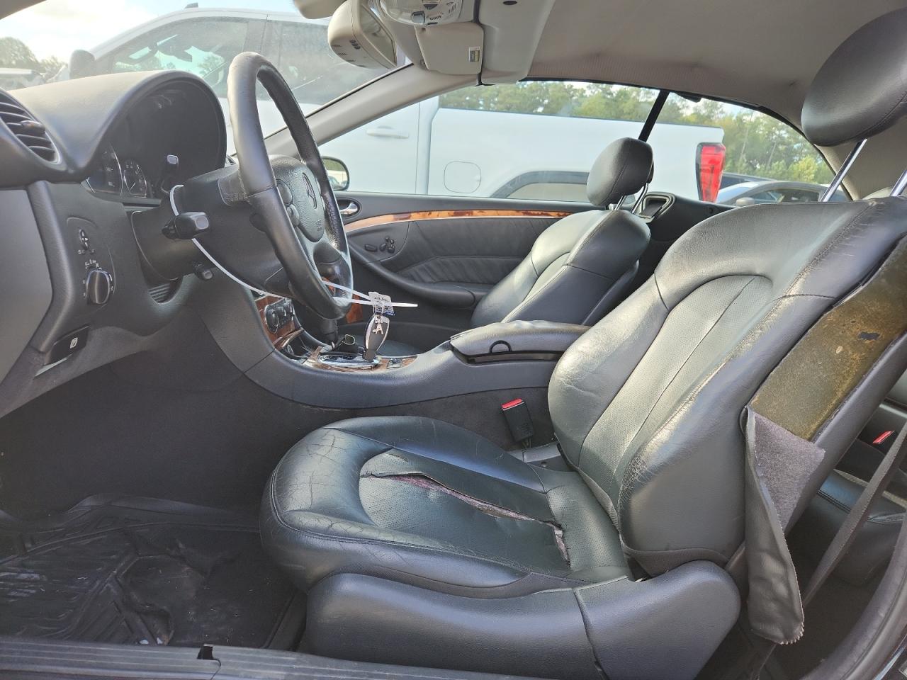 2005 Mercedes-Benz Clk 320 VIN: WDBTK65J05F141200 Lot: 83960875