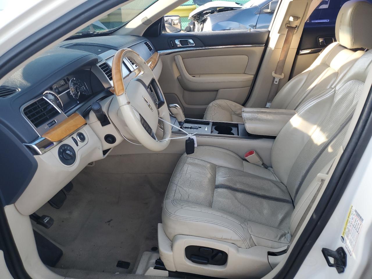 2009 Lincoln Mks VIN: 1LNHM94R19G627827 Lot: 81419585