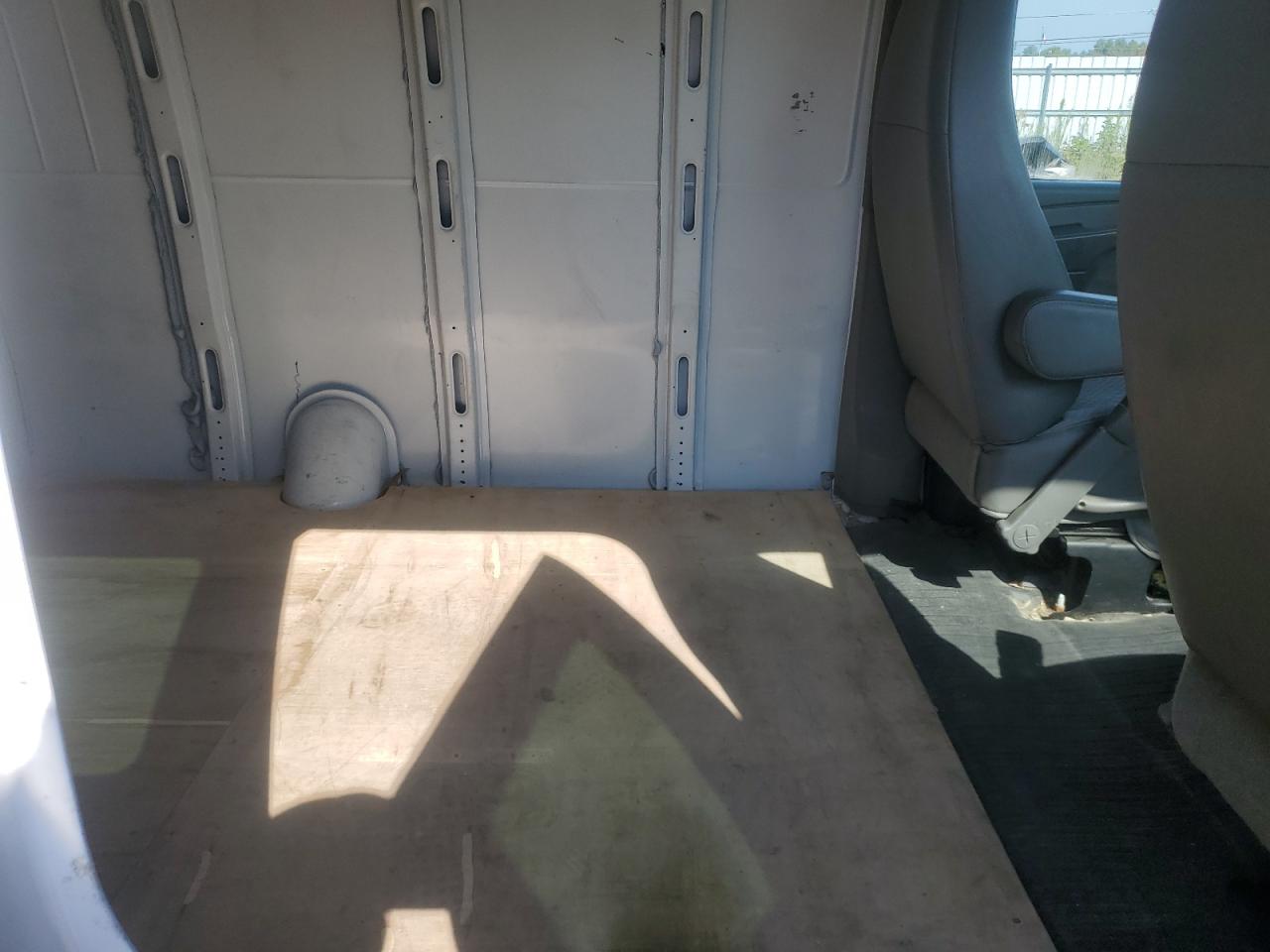 2014 Chevrolet Express G2500 VIN: 1GCWGGCA9E1165811 Lot: 81255595