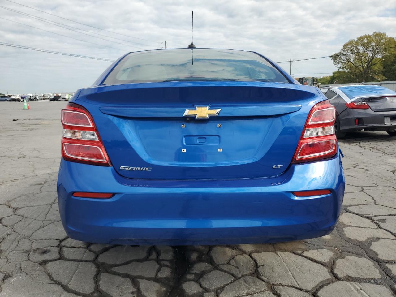 2018 Chevrolet Sonic Lt VIN: 1G1JD5SH8J4107194 Lot: 71980935