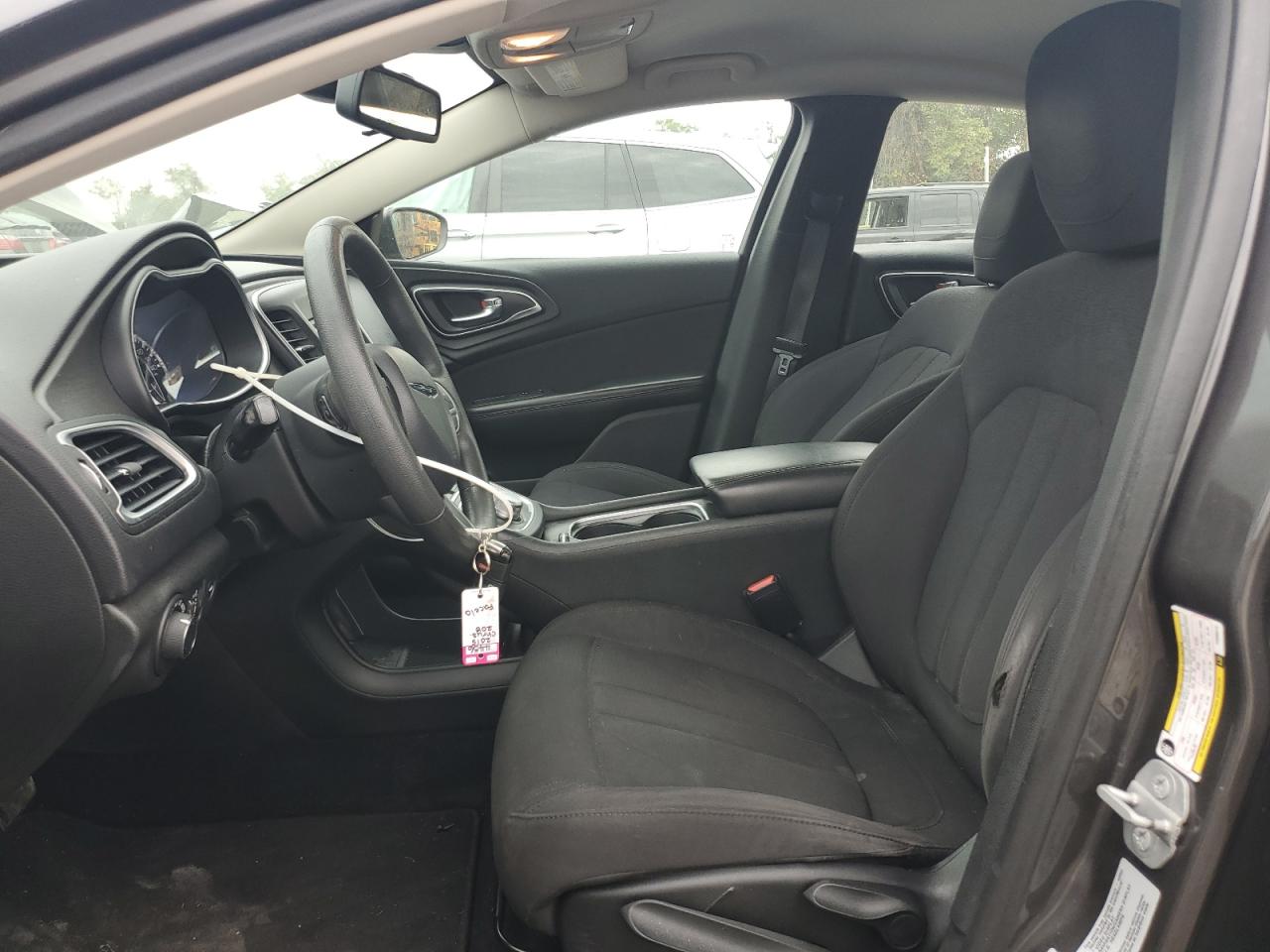 2015 Chrysler 200 Limited VIN: 1C3CCCAB3FN568412 Lot: 82124055