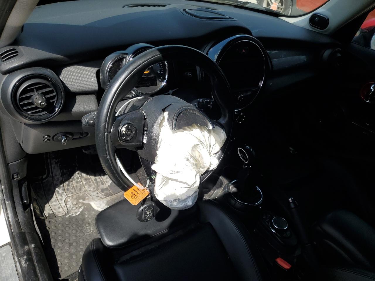 2015 Mini Cooper VIN: WMWXS5C56FT827857 Lot: 80875455