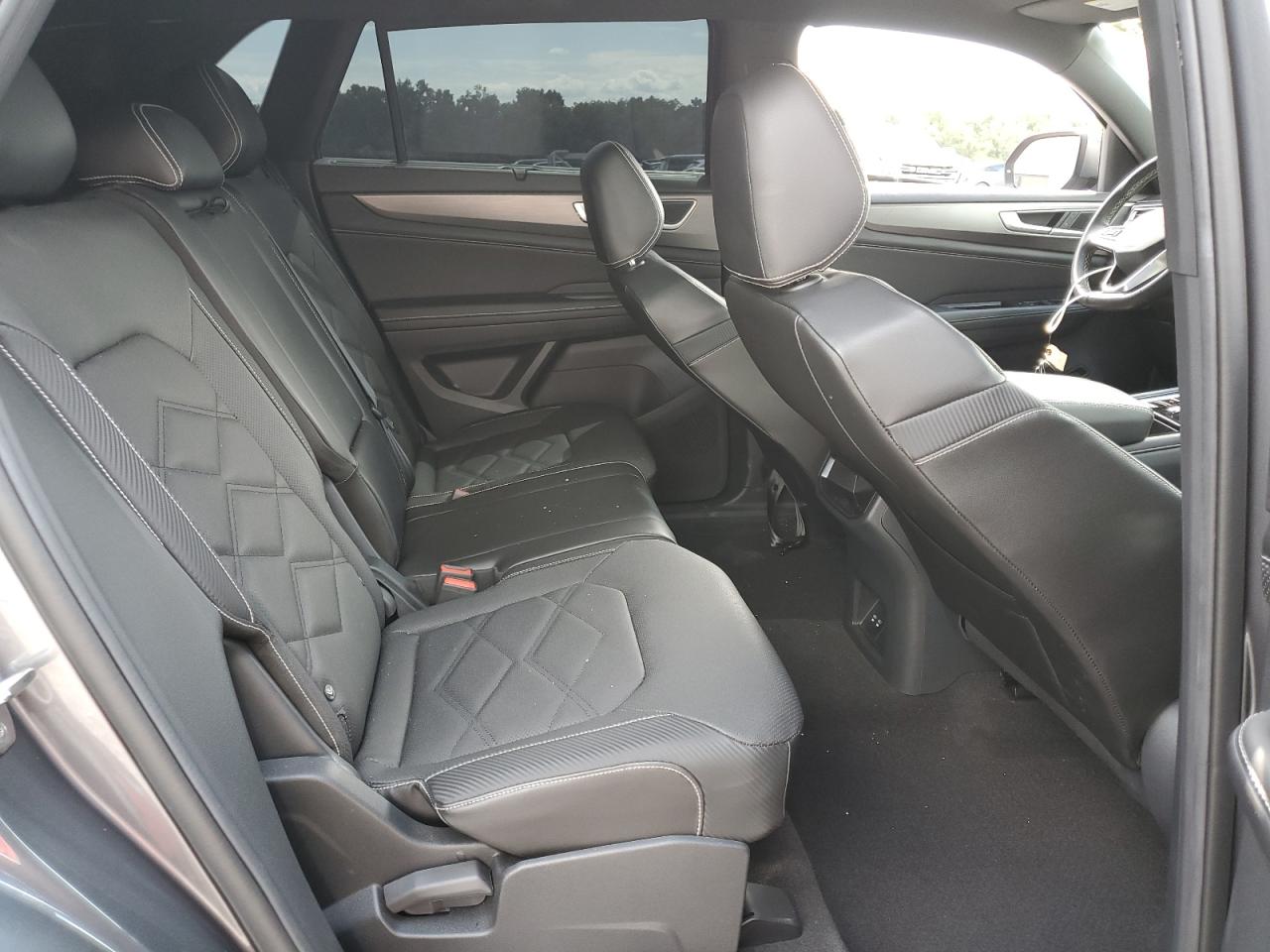 2024 Volkswagen Atlas Cross Sport Se VIN: 1V2HE2CA1RC227437 Lot: 70555725