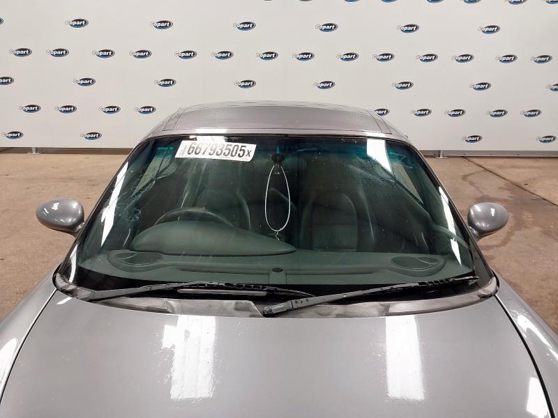 2004 PORSCHE  