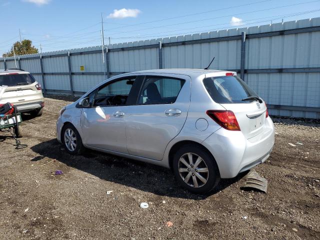 Hatchbacks TOYOTA YARIS 2015 Srebrny