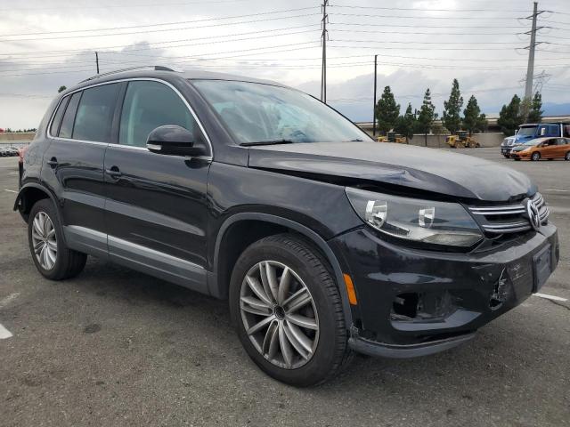  VOLKSWAGEN TIGUAN 2012 Черен
