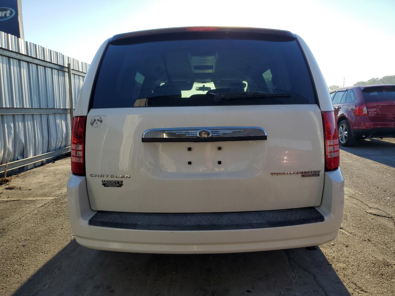 2010 Chrysler Town & Country Touring VIN: 2A4RR5D12AR198403 Lot: 81894355