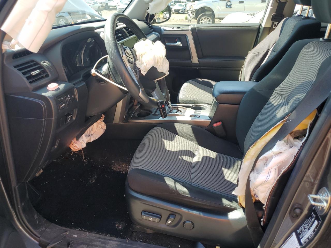 2022 Toyota 4Runner Sr5/Sr5 Premium VIN: JTEMU5JR0N5995823 Lot: 71290125