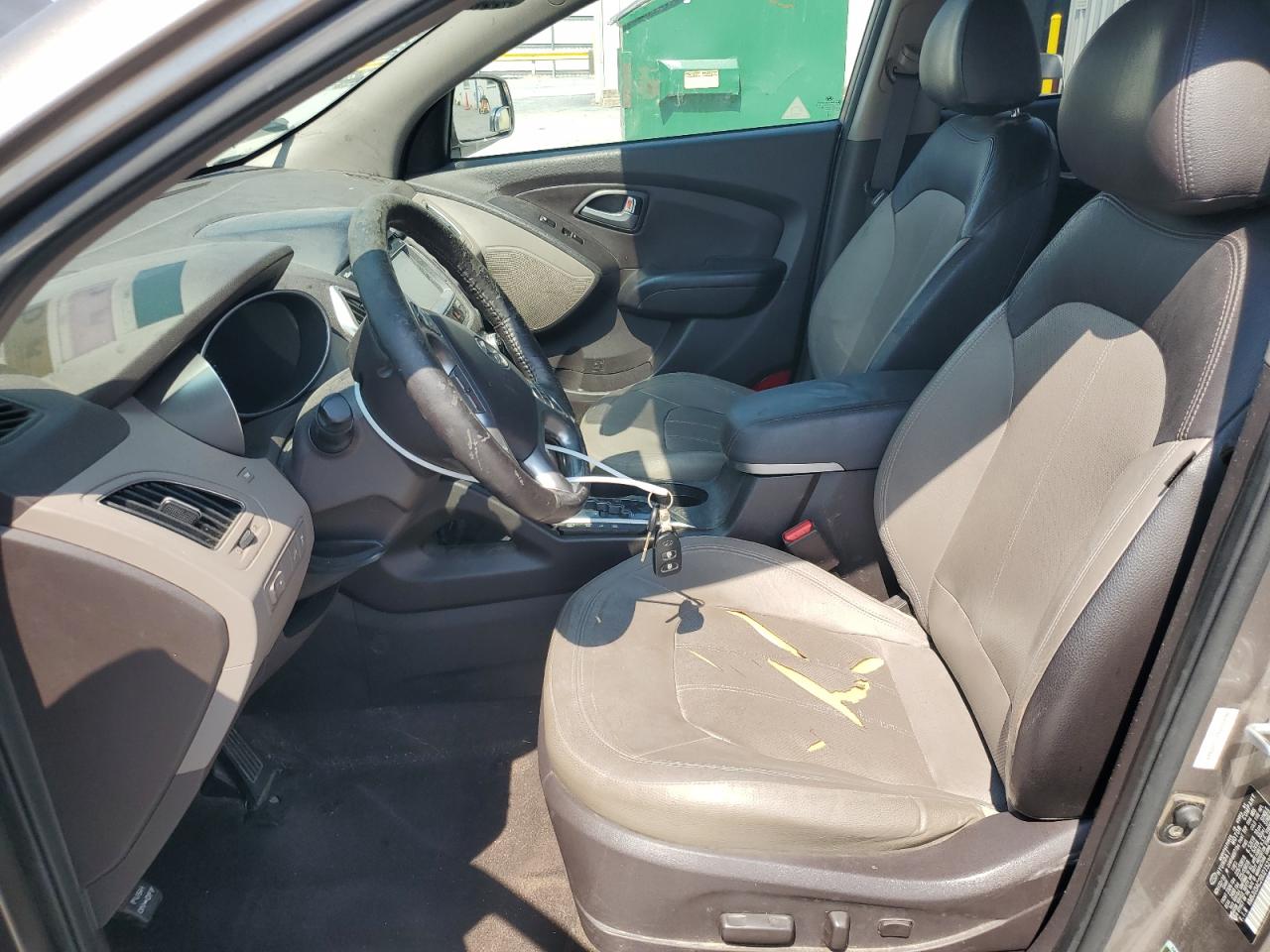 2011 Hyundai Tucson Gls VIN: KM8JU3AC2BU215230 Lot: 80820335