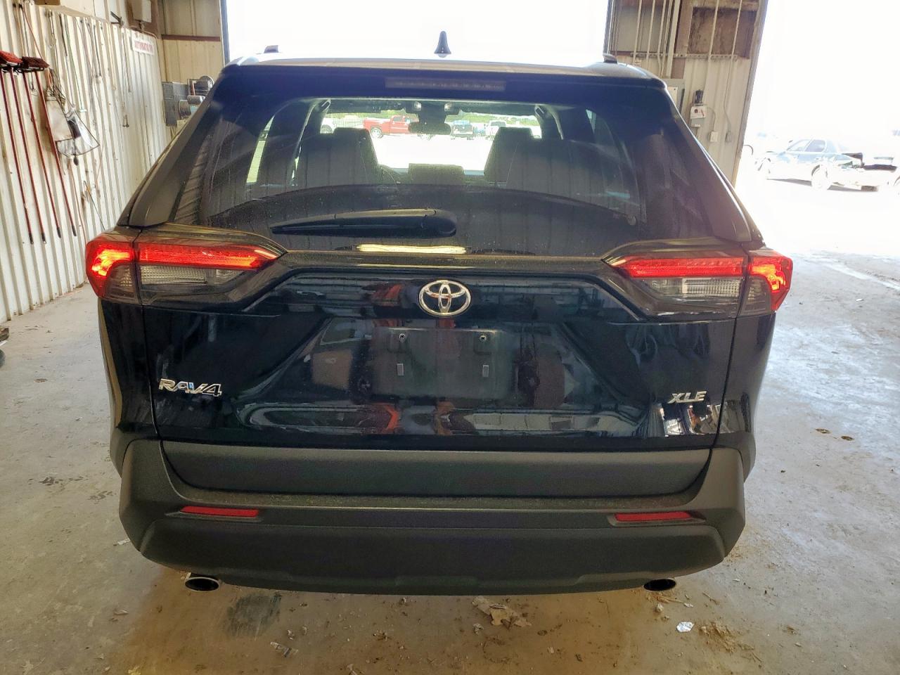 2022 Toyota Rav4 Xle VIN: 2T3W1RFV6NC193838 Lot: 70961575