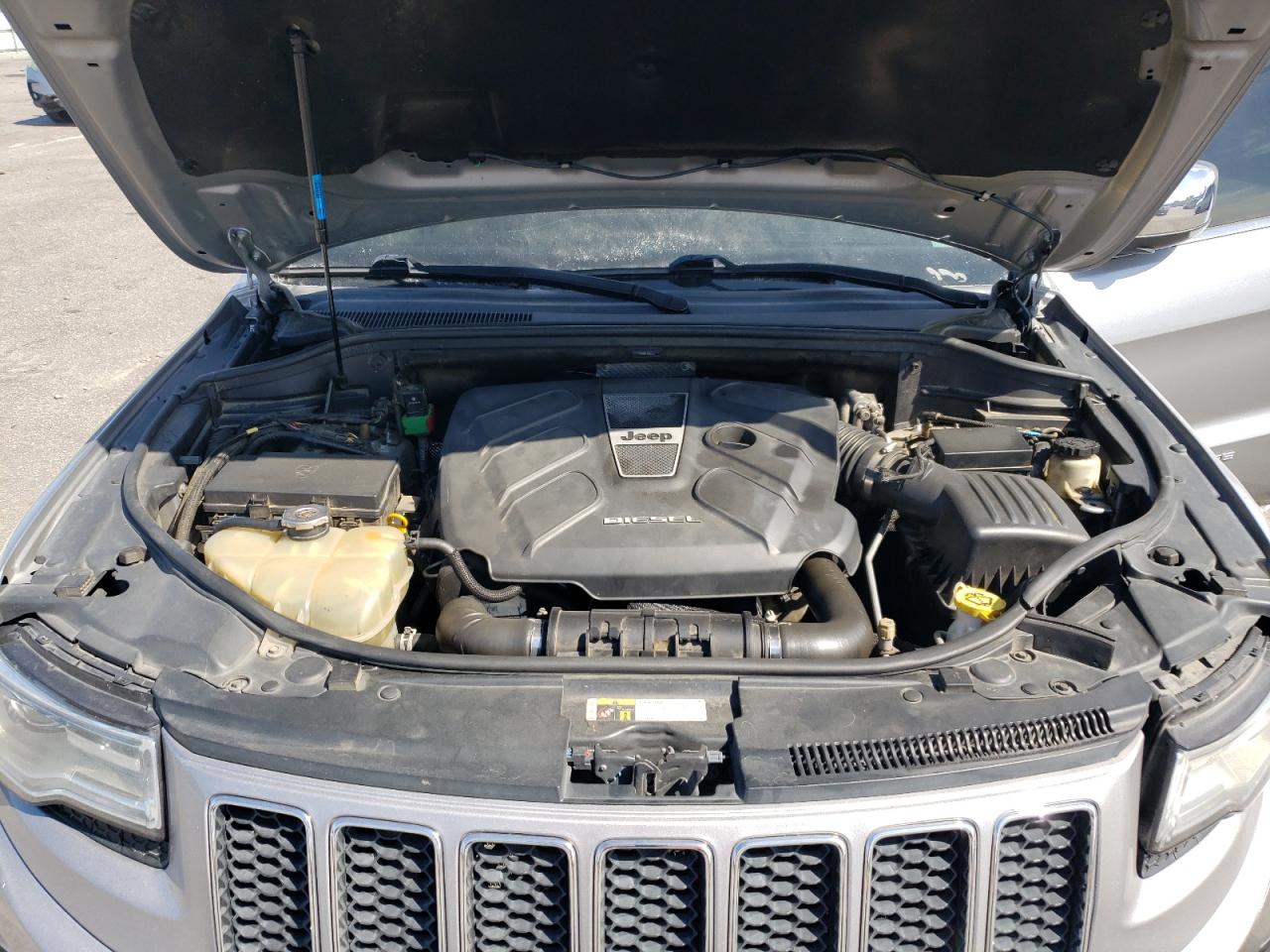 2015 Jeep Grand Cherokee Overland VIN: 1C4RJFCM2FC785196 Lot: 72071175