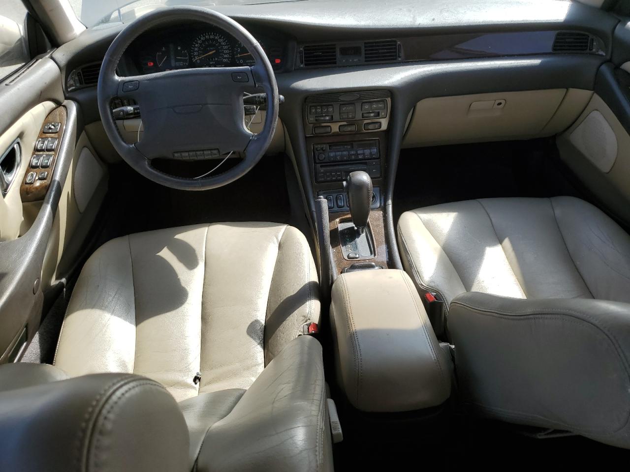 1992 Mitsubishi Diamante Ls VIN: JA3XC57B6NY029598 Lot: 81327655