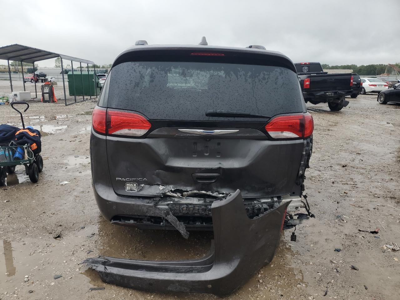 2017 Chrysler Pacifica Touring L VIN: 2C4RC1BG0HR854678 Lot: 81650435