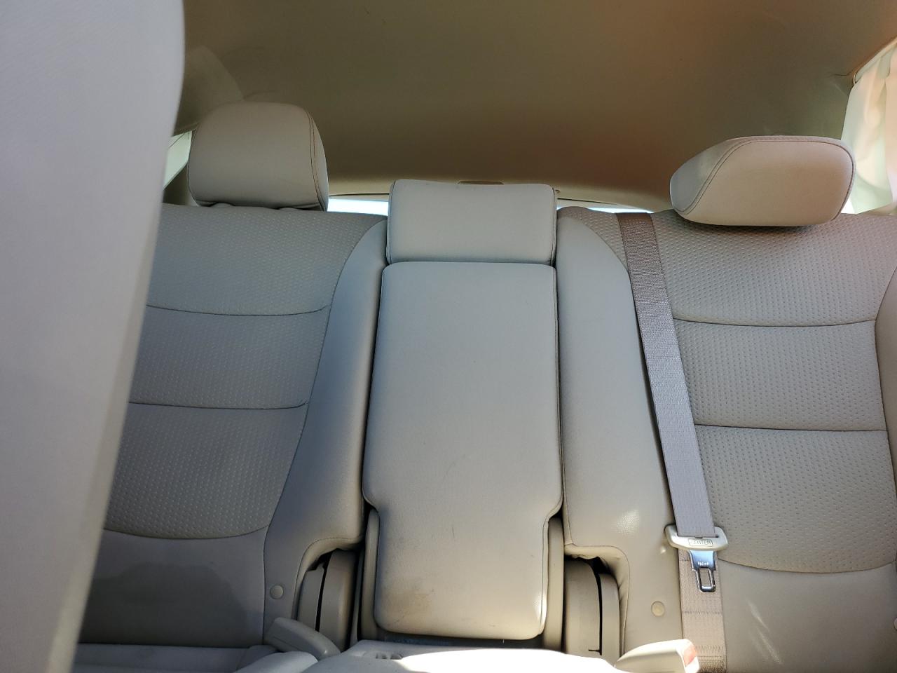 2011 Kia Sorento Base VIN: 5XYKT3A17BG081035 Lot: 81802205