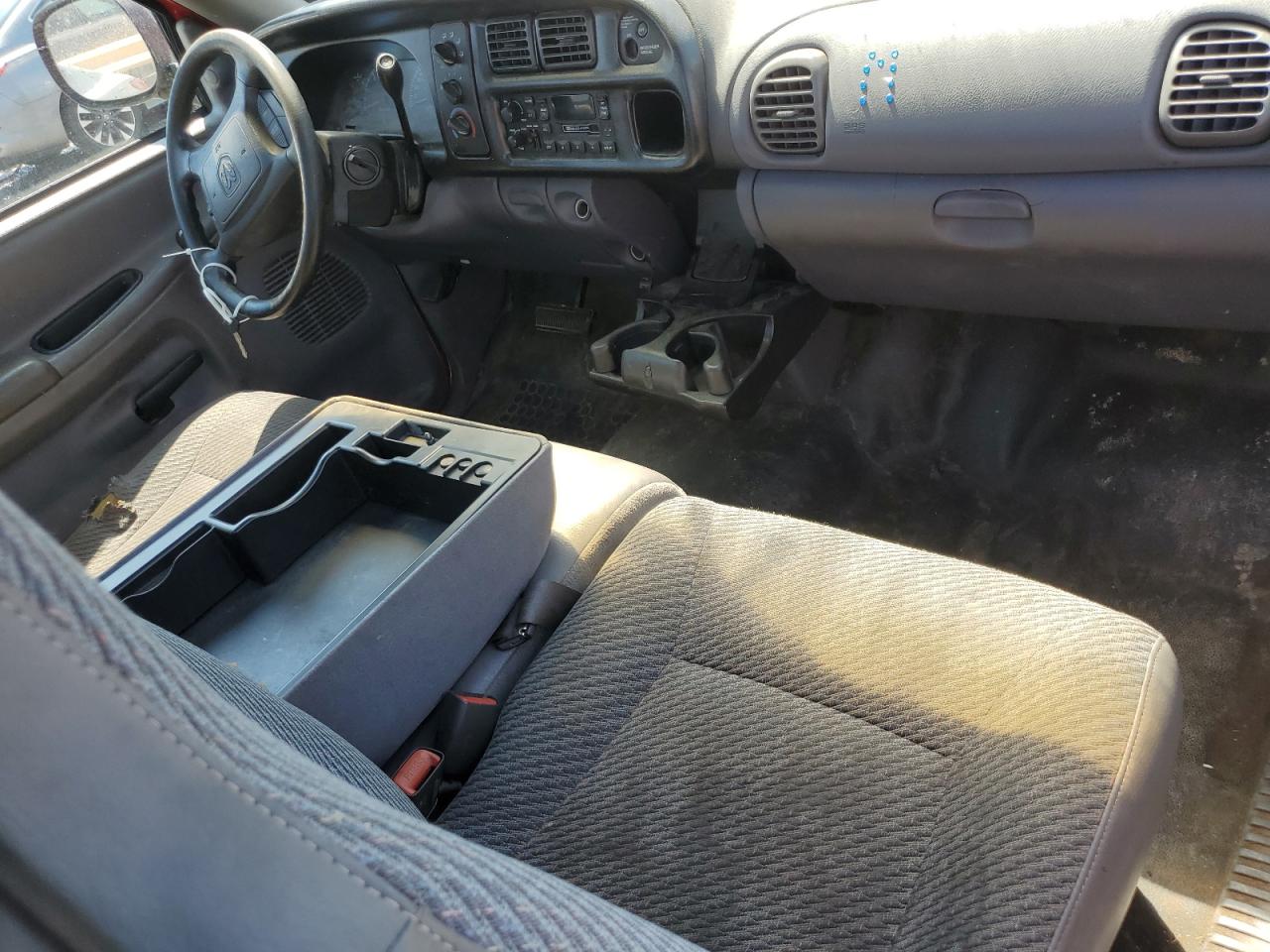 2001 Dodge Ram 1500 VIN: 1B7HC16X11S288721 Lot: 80625345