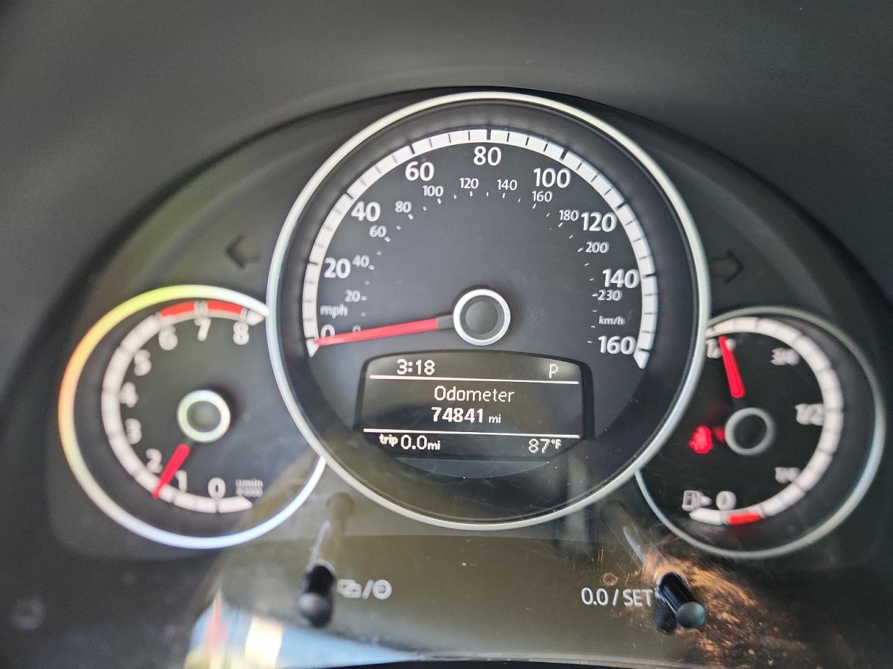 2015 Volkswagen Beetle 1.8T VIN: 3VWF17AT4FM600970 Lot: 82159445