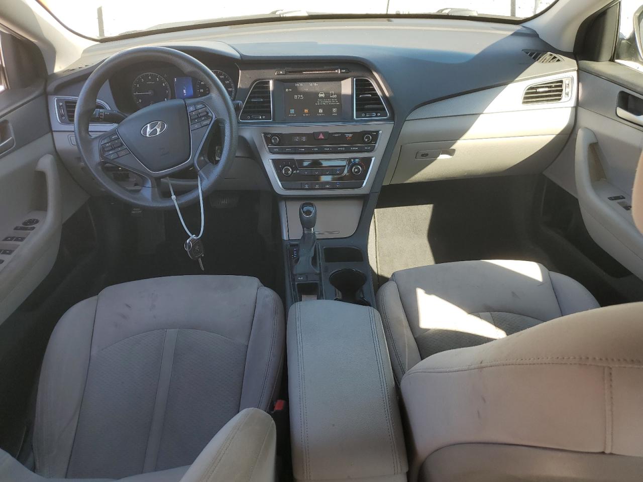 2017 Hyundai Sonata Se VIN: 5NPE24AFXHH498362 Lot: 81915015