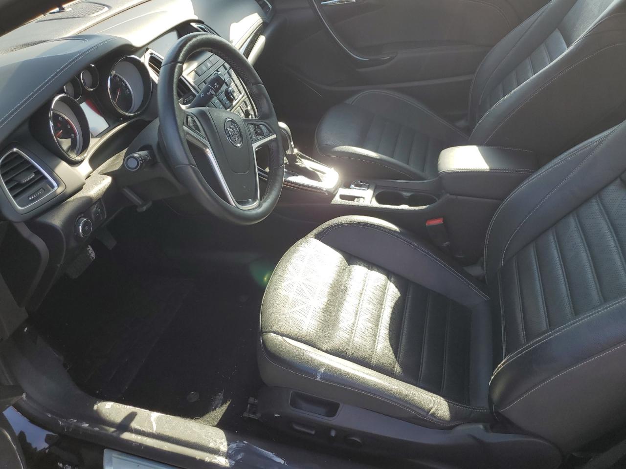 2019 Buick Cascada Premium VIN: W04WH3N58KG301709 Lot: 83864605