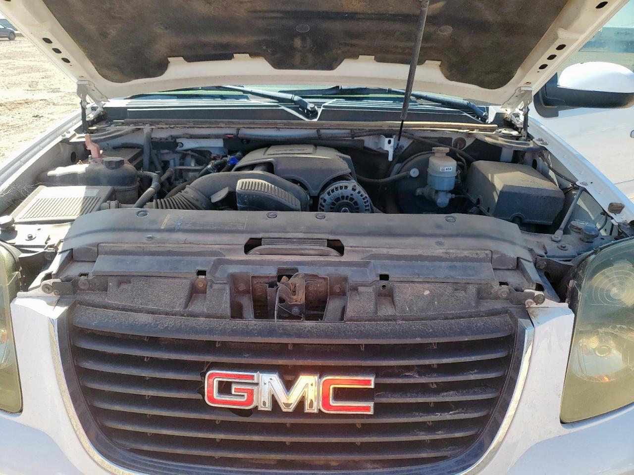 2008 GMC Yukon VIN: 1GKFC13098R102119 Lot: 84184125