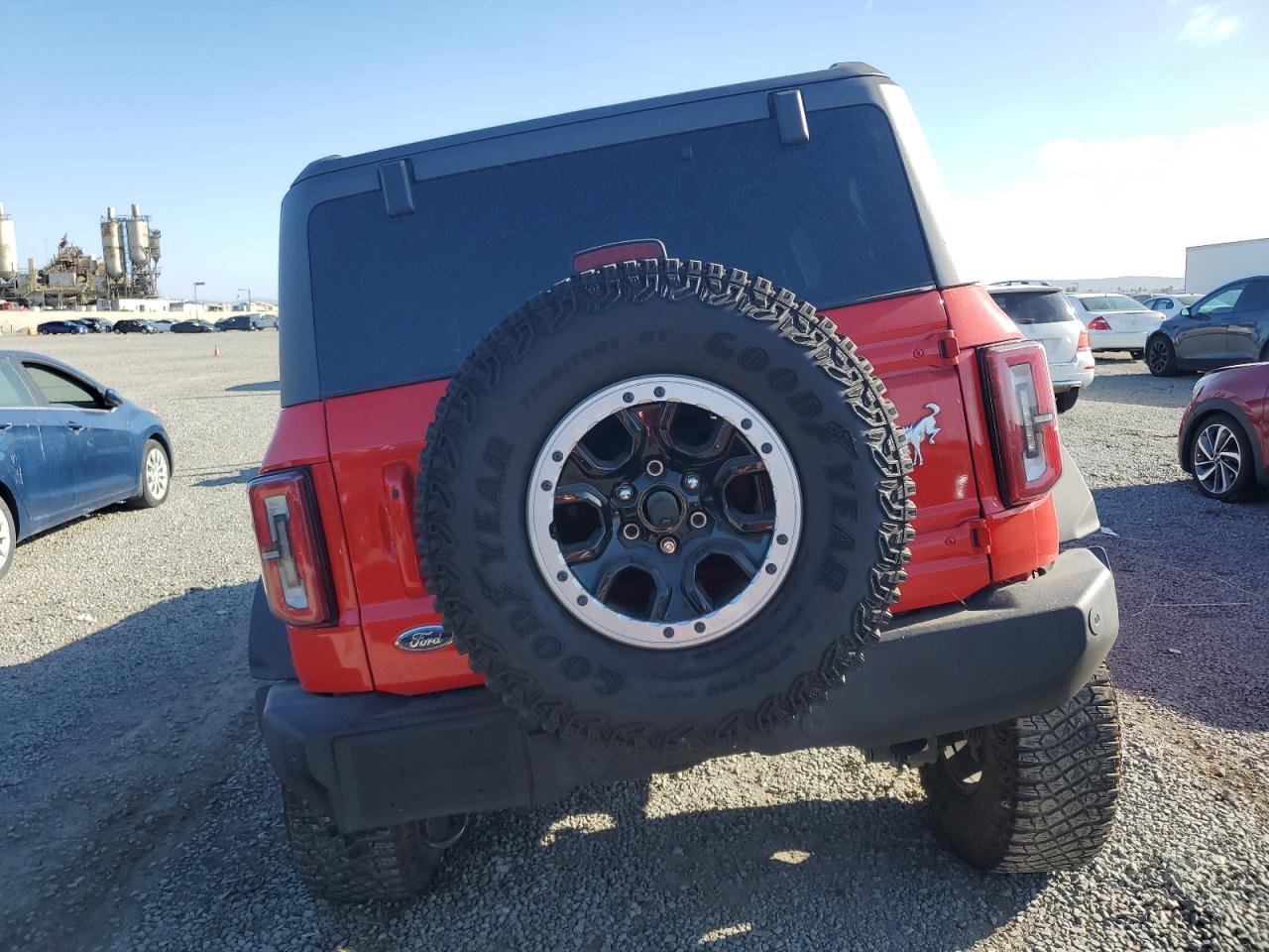 2023 Ford Bronco Base VIN: 1FMEE5DP2PLB46190 Lot: 80404615