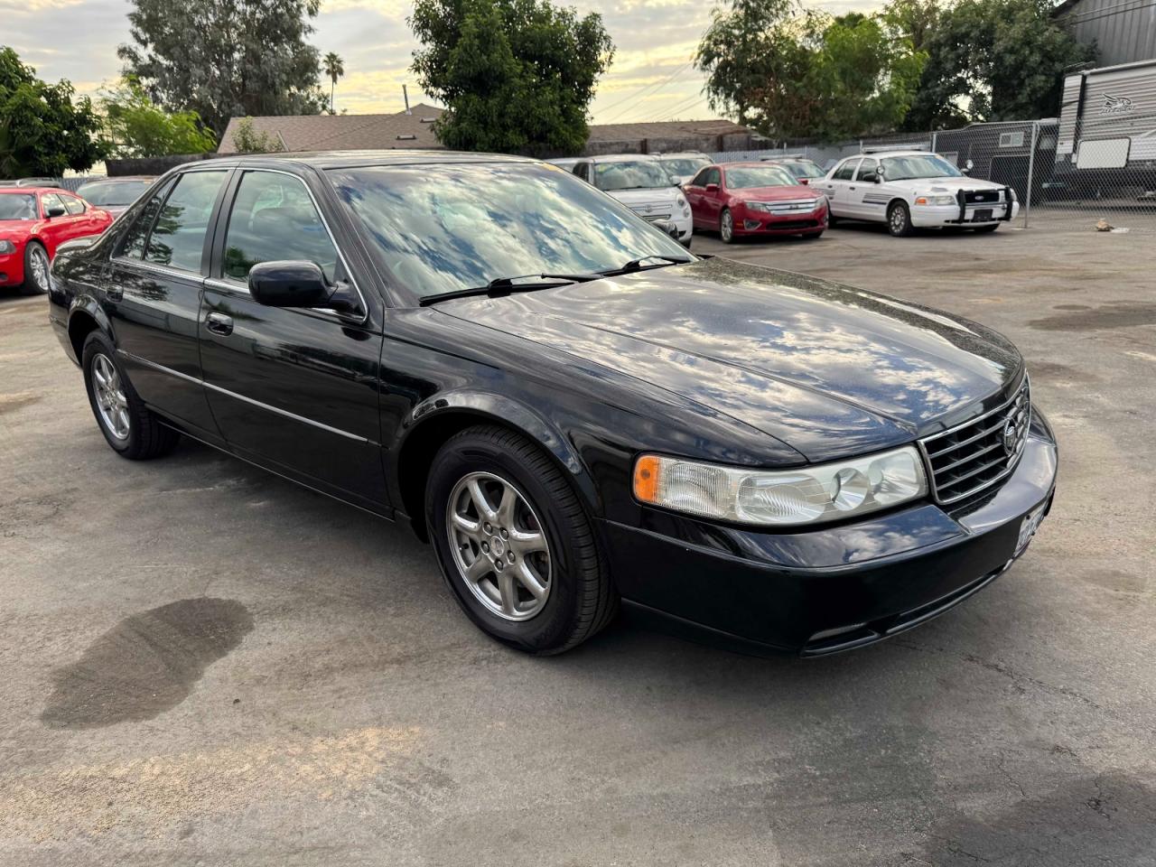 1998 CADILLAC SEVILLE BLACK VIN: 1G6KY5496WU933848