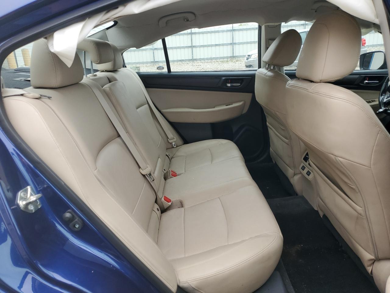 2015 Subaru Legacy 3.6R Limited VIN: 4S3BNEJ61F3032148 Lot: 84170405