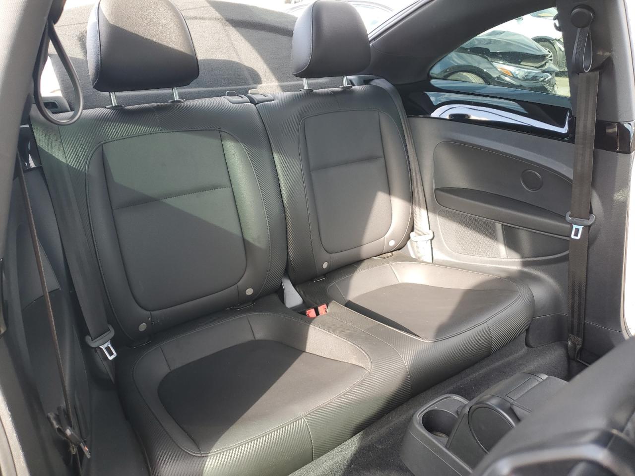 2018 Volkswagen Beetle Se VIN: 3VWJD7AT4JM727714 Lot: 81849445