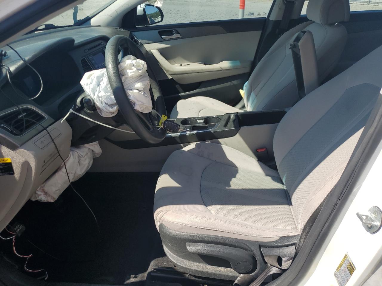 2015 Hyundai Sonata Se VIN: 5NPE24AF3FH000922 Lot: 81211015