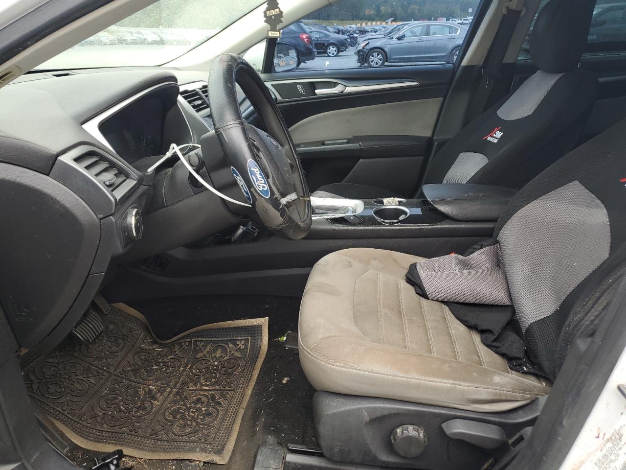 2013 Ford Fusion S VIN: 3FA6P0G70DR262878 Lot: 81832435