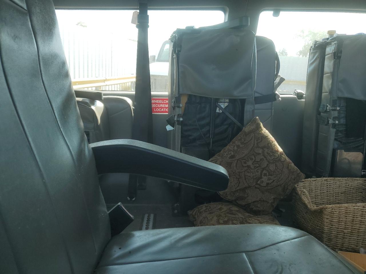 2013 Ford Econoline E350 Super Duty Van VIN: 1FTDS3EL2DDA10690 Lot: 71271795