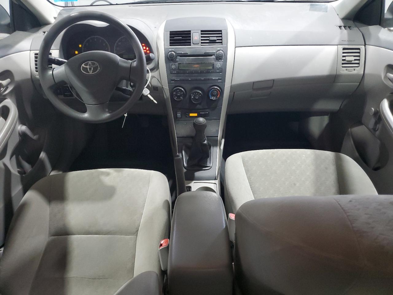 2010 Toyota Corolla Base VIN: 2T1BU4EE7AC462801 Lot: 71975865